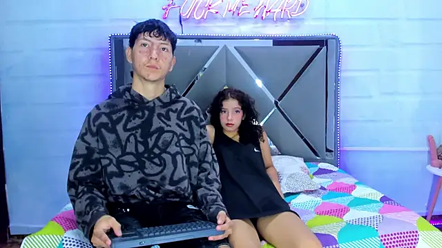 Snapshot of BunnyLove_ chatting on January 18, 12:03 am BunnyLove online show from January 18, 12:03 am