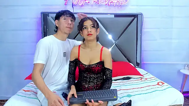 Snapshot of BunnyLove_ chatting on February 7, 12:14 am BunnyLove online show from February 7, 12:14 am