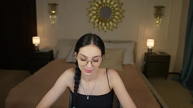 Mila Rose054 online show from May 20, 10:38 pm