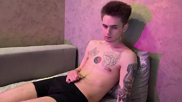 MikeCalix online show from February 7, 8:07 am