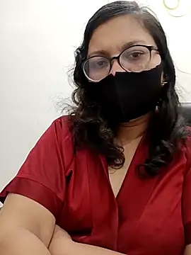 piryasharma005 online show from January 13, 9:42 pm