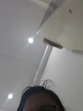 piryasharma005 online show from February 28, 12:17 pm