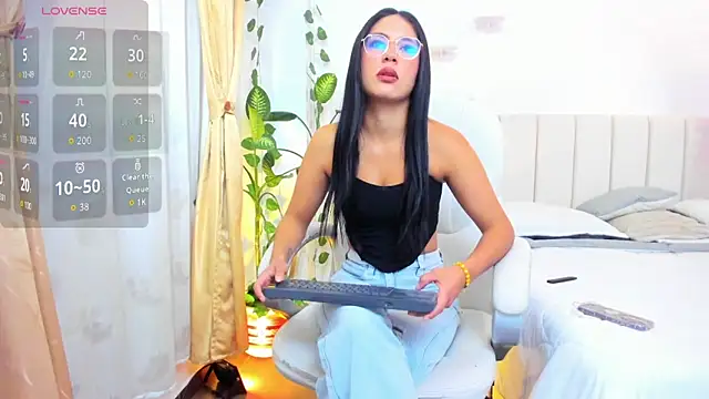 Isa7  online show from January 13, 2:00 pm