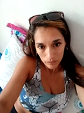 Snapshot of EcoDePiel chatting on January 11, 6:35 pm EcoDePiel online show from January 11, 6:35 pm