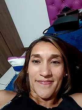 Snapshot of EcoDePiel chatting on February 4, 3:12 am EcoDePiel online show from February 4, 3:12 am