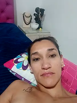 Snapshot of EcoDePiel chatting on February 5, 4:00 pm EcoDePiel online show from February 5, 4:00 pm