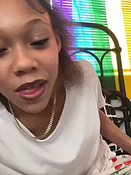 Tamiii420 online show from March 11, 7:42 pm