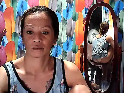 Simplewild21 online show from May 31, 1:29 pm