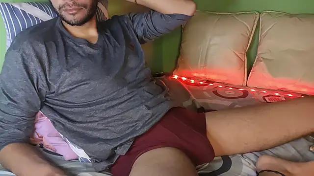 Taylor Blaze94 online show from February 12, 1:33 am