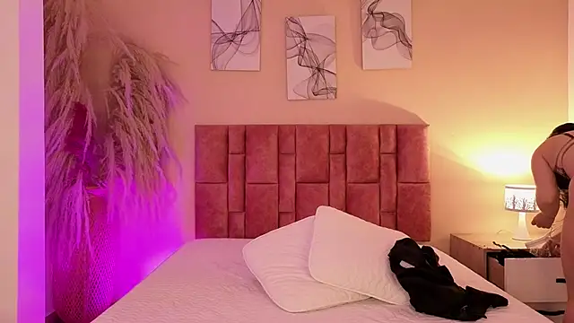 emmy danielss online show from May 19, 11:38 am