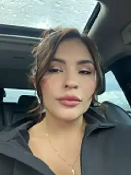 Snapshot of SofiaGomez444 chatting on March 28, 8:19 pm SofiaGomez444 online show from March 28, 8:19 pm