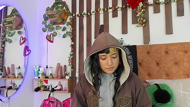 MeowMota  online show from May 7, 4:12 pm