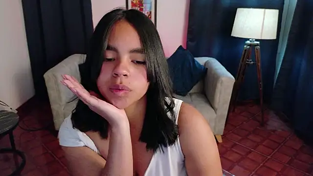 SofiaMante  online show from May 7, 1:11 am