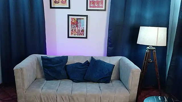 SofiaMante  online show from May 10, 10:53 am