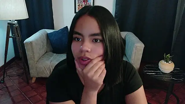 SofiaMante  online show from June 26, 2:43 pm