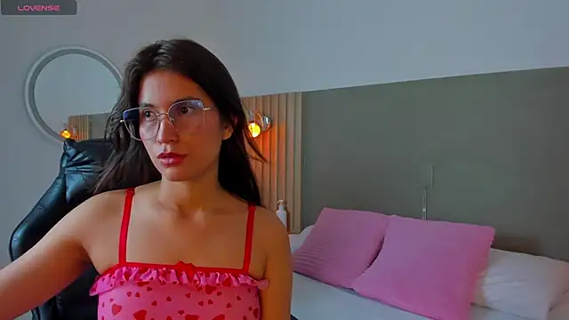 Snapshot of scarlett_rosse_x chatting on February 27, 2:00 am scarlett rosse x online show from February 27, 2:00 am