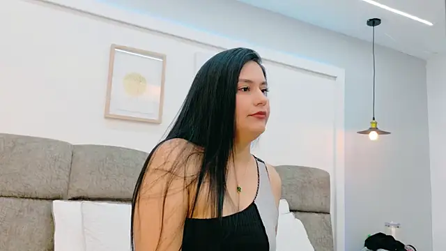 AlmaRose  online show from April 29, 12:31 pm