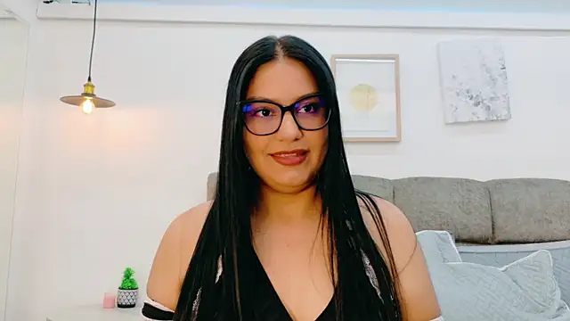 AlmaRose  online show from May 7, 1:05 pm