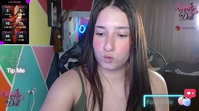 Mysticdooll69 online show from May 3, 8:04 pm