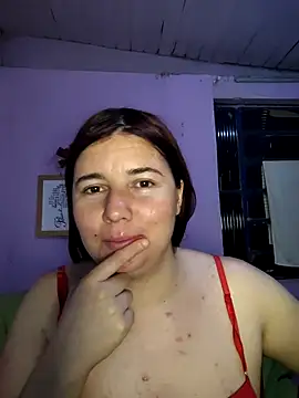 Snapshot of SUBMISSIVE8 chatting on January 9, 3:31 am SUBMISSIVE8 online show from January 9, 3:31 am