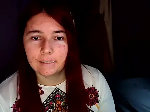 Snapshot of SUBMISSIVE8 chatting on April 15, 8:20 pm SUBMISSIVE8 online show from April 15, 8:20 pm