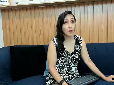 Snapshot of Riley_Reid_Milf chatting on April 30, 12:44 pm Riley Reid Milf online show from April 30, 12:44 pm
