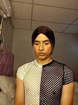 Snapshot of sammyhil chatting on February 6, 10:24 pm sammyhil online show from February 6, 10:24 pm