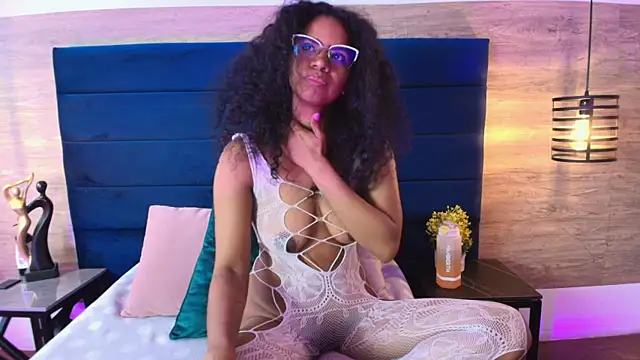 Snapshot of Ellie-Alves chatting on March 31, 1:55 pm Ellie-Alves online show from March 31, 1:55 pm