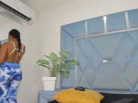 sweetdesireasm online show from January 18, 8:01 pm