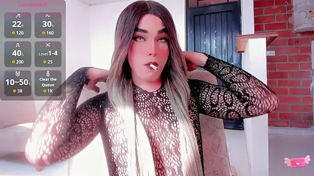 elisadollxr online show from January 14, 8:25 pm