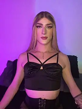 Snapshot of Alana_Stone chatting on February 11, 1:32 am Alana Stone online show from February 11, 1:32 am