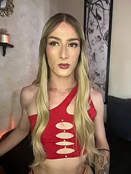Snapshot of Alana_Stone chatting on April 22, 7:04 pm Alana Stone online show from April 22, 7:04 pm