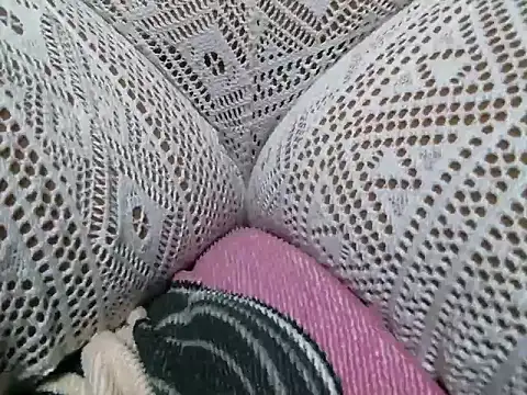 hotcandyxtrem online show from March 3, 10:15 pm