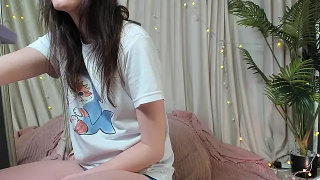 Snapshot of Ruby_blossom_ chatting on February 7, 9:07 pm Ruby blossom online show from February 7, 9:07 pm