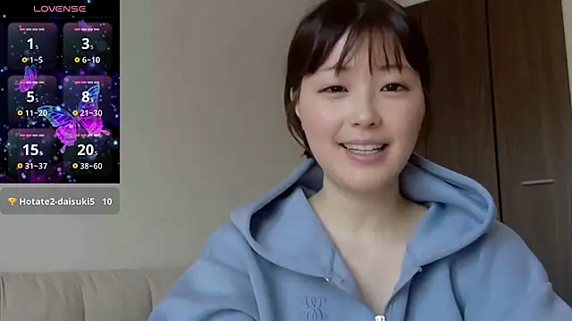 Snapshot of isshiki00 chatting on April 18, 2:04 am isshiki00 online show from April 18, 2:04 am