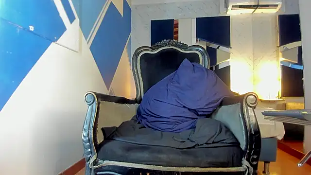 ThiagoBerry online show from March 22, 12:19 pm