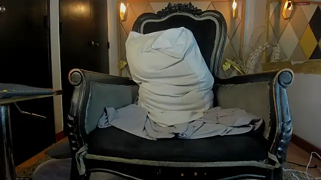 ThiagoBerry online show from April 4, 10:57 am