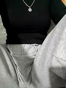 Snapshot of -LunaLust chatting on January 8, 1:52 am -LunaLust online show from January 8, 1:52 am