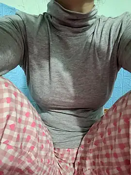 Snapshot of -LunaLust chatting on January 15, 2:16 am -LunaLust online show from January 15, 2:16 am