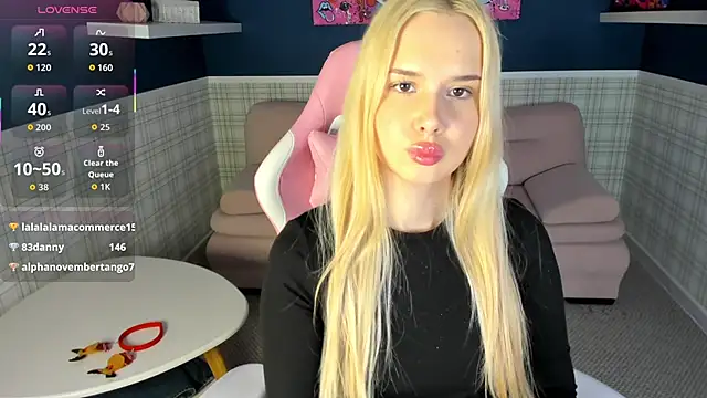 NicoletaCooper online show from January 18, 1:48 pm