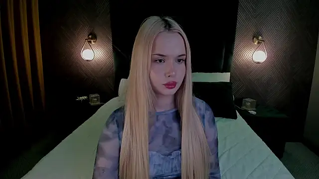 NicoletaCooper online show from February 2, 11:20 am