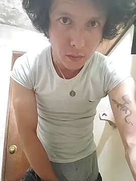 Snapshot of ab_fallenius chatting on March 24, 3:33 am ab fallenius online show from March 24, 3:33 am