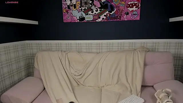 candy fang online show from June 15, 10:06 am