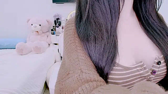 Snapshot of Pari_Kilian22 chatting on January 9, 10:55 pm Pari Kilian22 online show from January 9, 10:55 pm