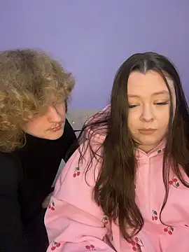 Snapshot of TommyandJanet chatting on January 10, 12:18 pm TommyandJanet online show from January 10, 12:18 pm