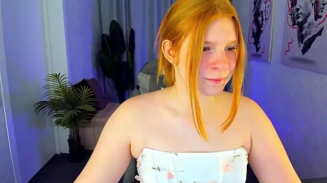 Snapshot of Sally_Ange1 chatting on April 25, 9:23 am Sally Ange1 online show from April 25, 9:23 am