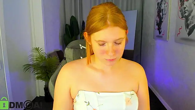 Snapshot of Sally_Ange1 chatting on April 25, 1:41 pm Sally Ange1 online show from April 25, 1:41 pm