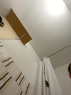 Snapshot of Maya-www chatting on January 18, 12:20 pm Maya-www online show from January 18, 12:20 pm