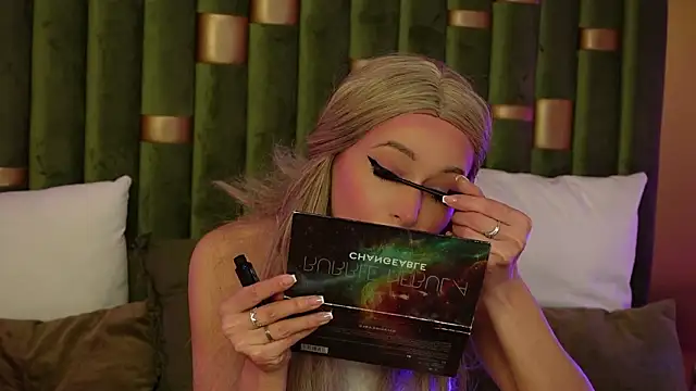 BellaNoirX online show from March 13, 4:19 am