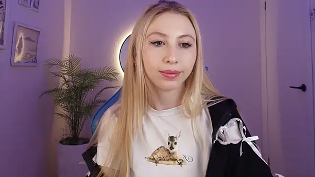 Snapshot of AshLinks_ chatting on January 18, 8:40 am AshLinks online show from January 18, 8:40 am